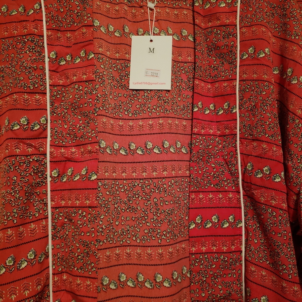 🎉🎉Host Pick 🎉🎉🆕️ Arrival 🆕️ Red Kimono - Picture 4 of 5